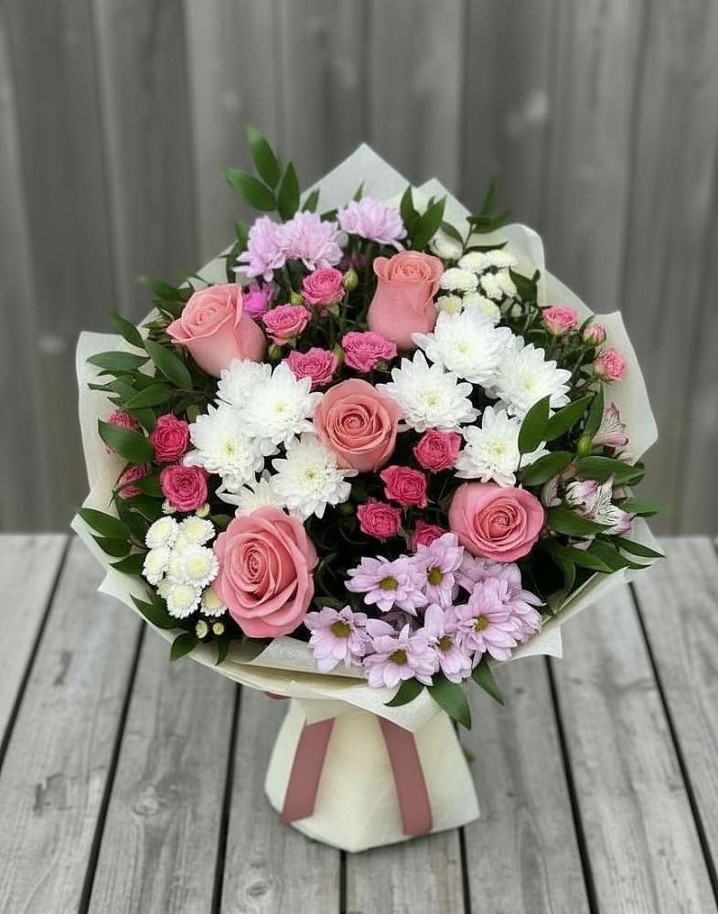 Букет цветов из: Альстромерии, Гвоздики, Розы и Хризантемы в Оржицы