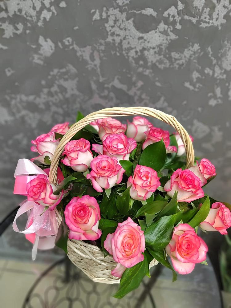 Цветочная композиция из Розы в корзине в Оржицы