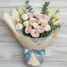 Букет цветов из:  Лизиантусы в Оржицы