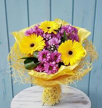 Букет цветов из:  Хризантемы и Герберы #REPLACE_PRED# Оржицы