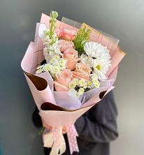 Букет цветов из:  Хризантемы и Розы в Оржицы
