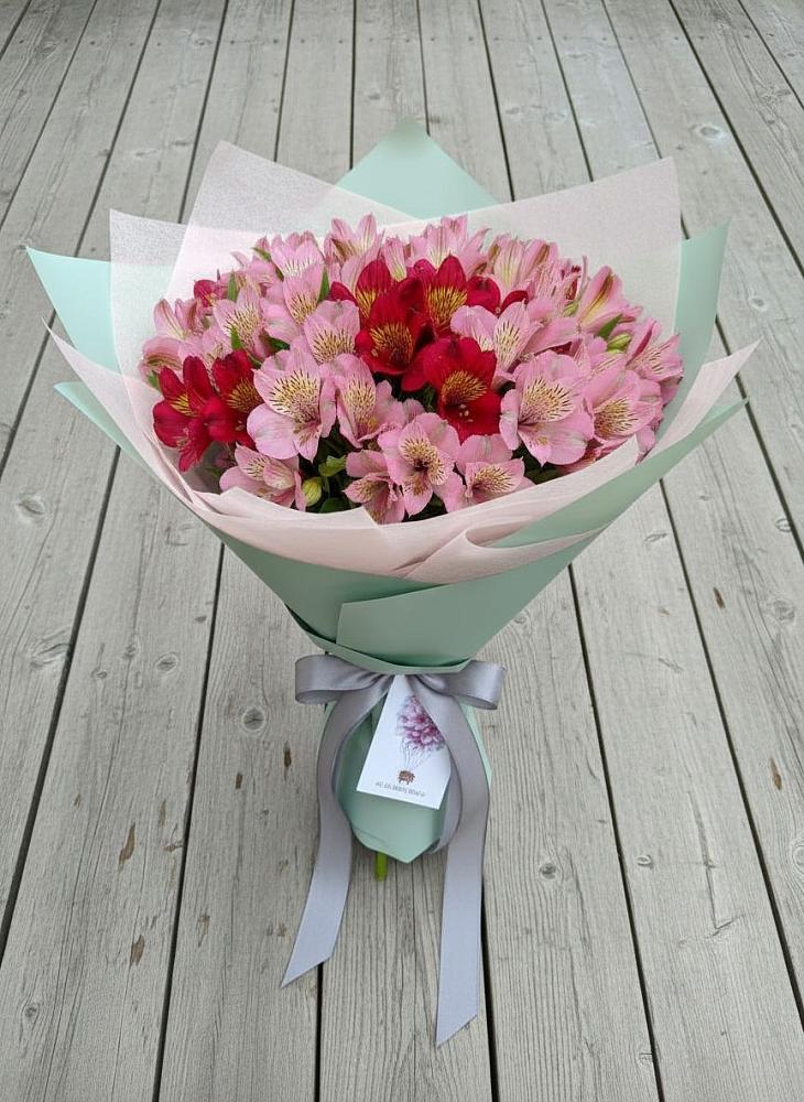 Букет цветов из: Альстромерии в Оржицы