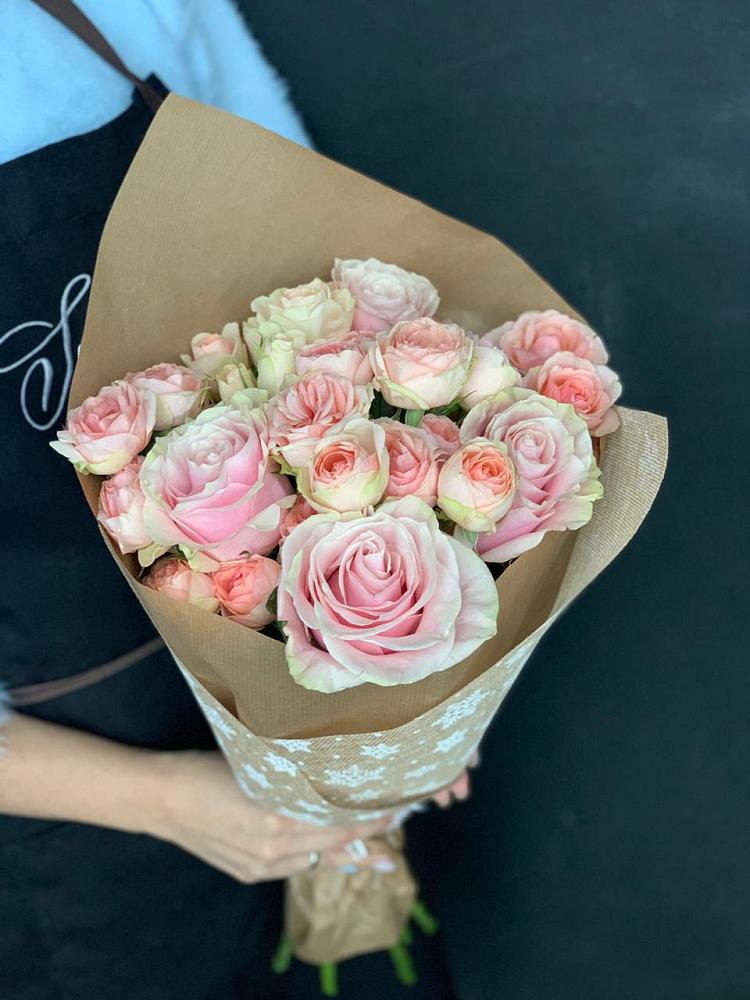 Букет цветов из: Хризантемы и Розы в Оржицы