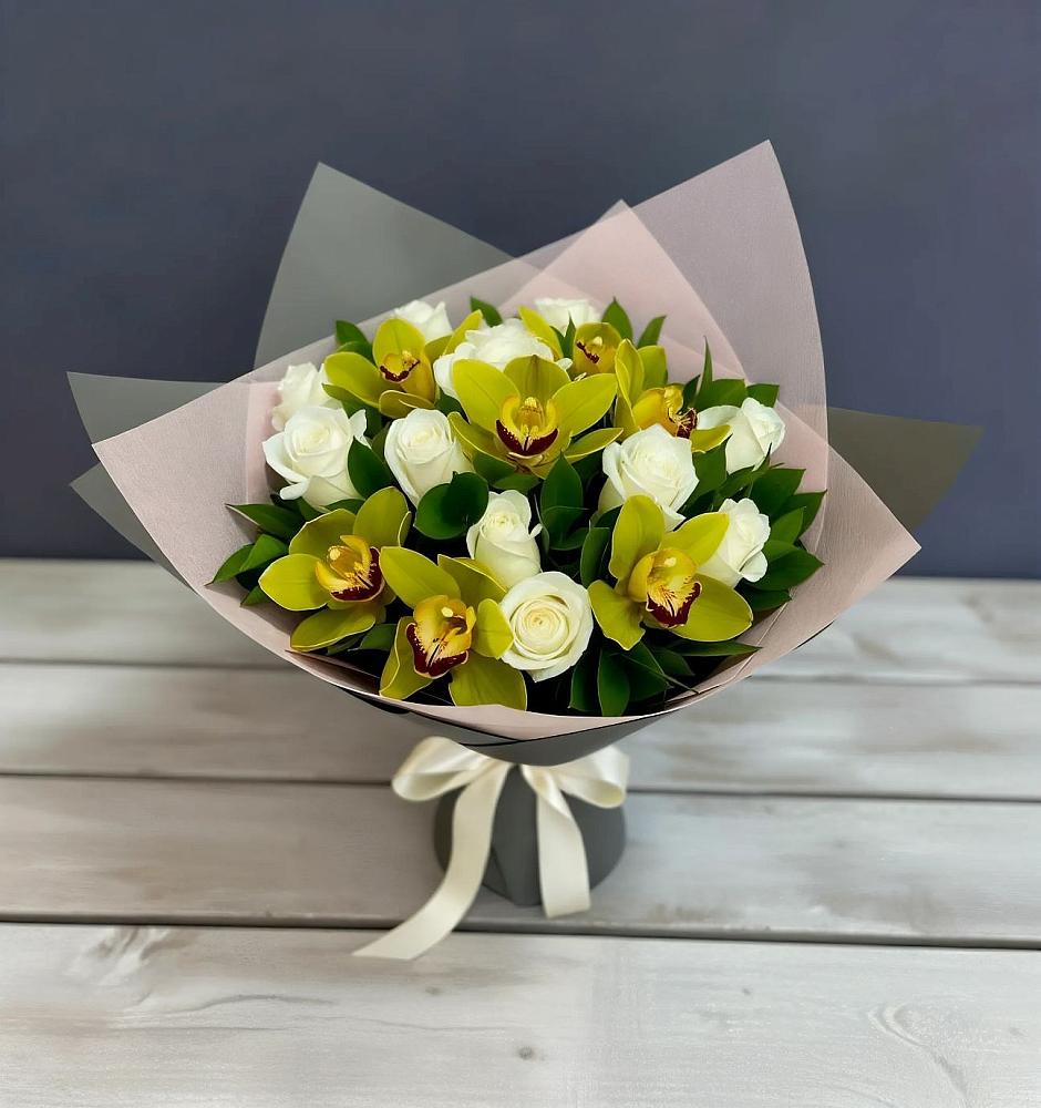 Букет цветов из: Орхидеи и Розы в Оржицы