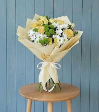 Букет цветов из:  Хризантемы и Розы в Оржицы