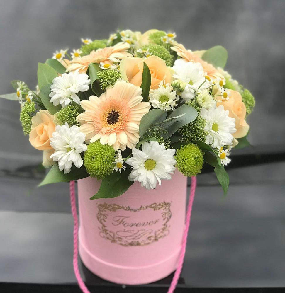 Цветочная композиция из Розы, Герберы и Хризантемы в шляпной коробке в Оржицы