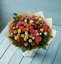 Букет Микс из разноцветных кустовых роз в Оржицы